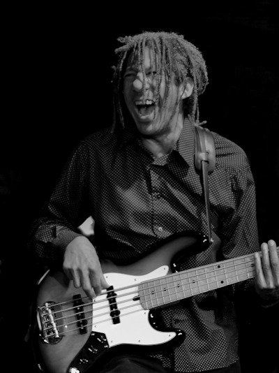 � Copyright 2010 Alan White. All Rights Reserved.