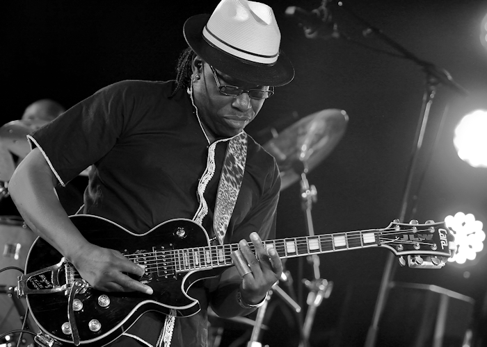 � Copyright 2011 Alan White. All Rights Reserved.