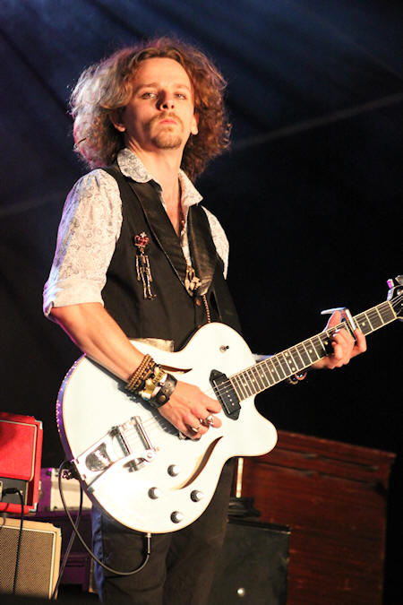 � Copyright 2014 Richard Law. All Rights Reserved.