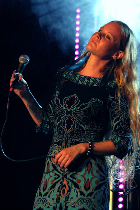 � Copyright 2014 Richard Law. All Rights Reserved.