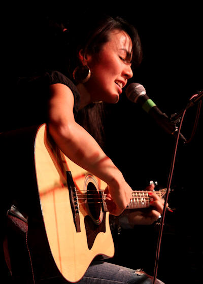 � Copyright 2011 Alan White. All Rights Reserved.