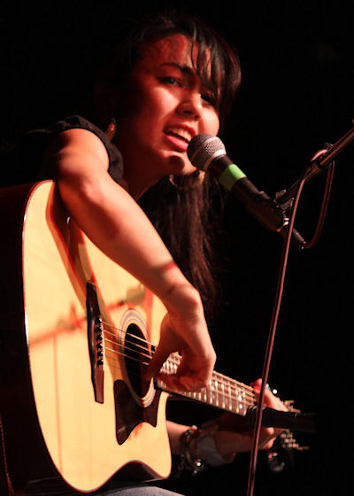 � Copyright 2011 Alan White. All Rights Reserved.