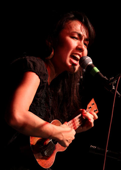 � Copyright 2011 Alan White. All Rights Reserved.