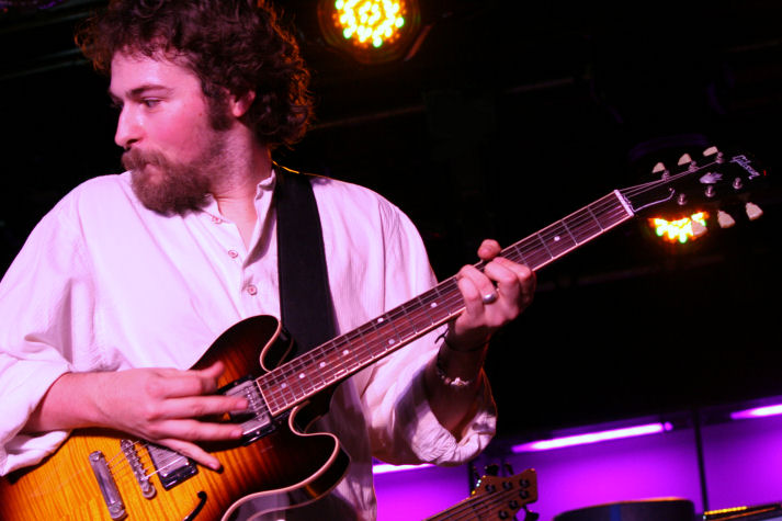  Copyright 2008 Alan White. All Rights Reserved.