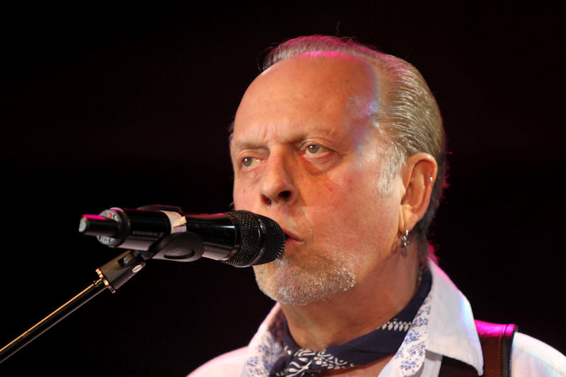 � Copyright 2013 Alan White. All Rights Reserved.