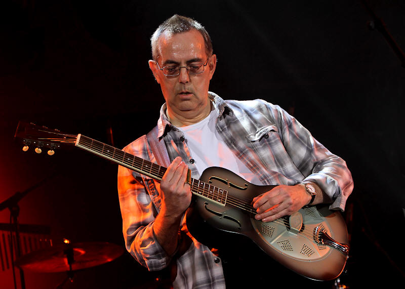 � Copyright 2013 Alan White. All Rights Reserved.