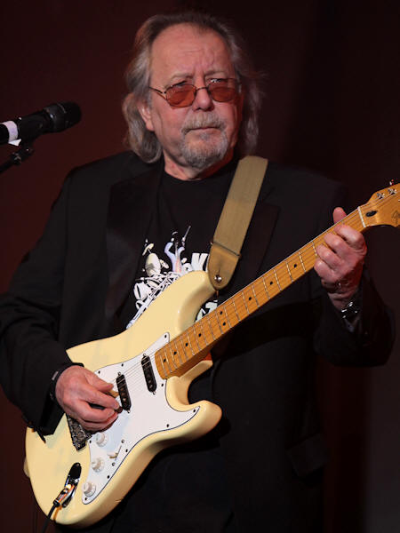 � Copyright 2013 Alan White. All Rights Reserved.