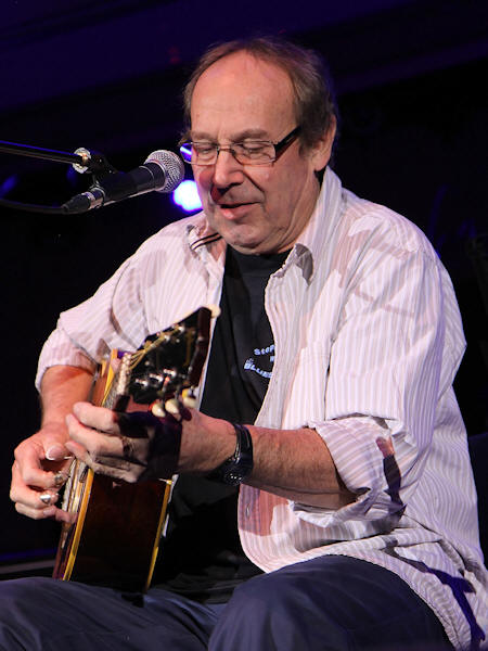 � Copyright 2015 Alan White. All Rights Reserved.
