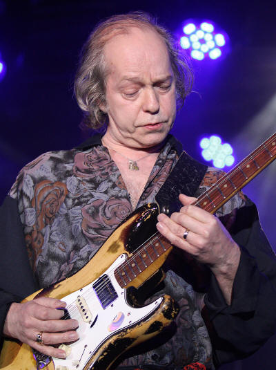  Copyright 2009 Alan White. All Rights Reserved.