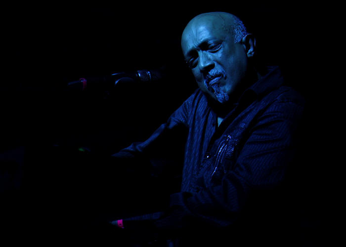  Copyright 2012 Alan White. All Rights Reserved.