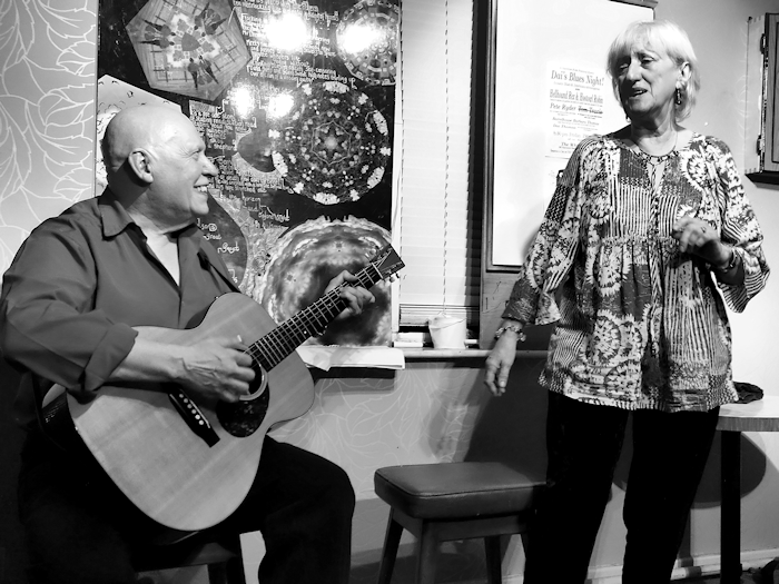 � Copyright 2012 Alan White. All Rights Reserved.