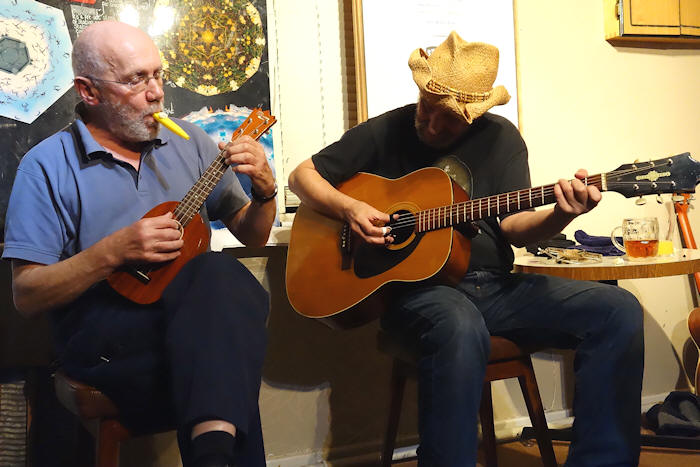 � Copyright 2012 Alan White. All Rights Reserved.