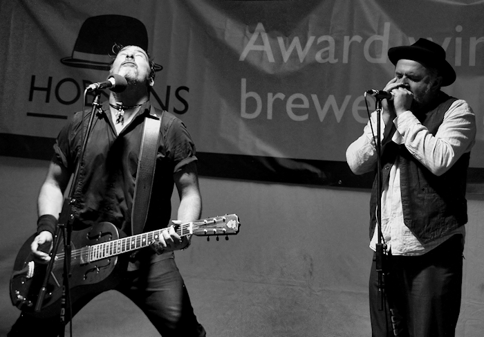 Copyright 2012 Alan White. All Rights Reserved.