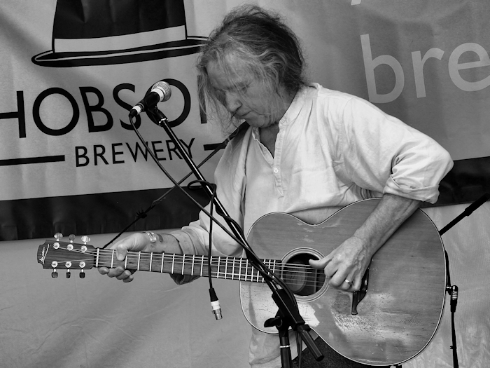 Copyright 2012 Alan White. All Rights Reserved.
