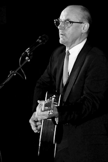 Andy Fairweather Low © Copyright 2012 Alan White. All Rights Reserved.
