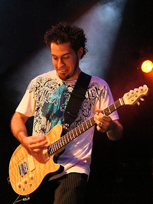 � Copyright 2009 Alan White. All Rights Reserved.